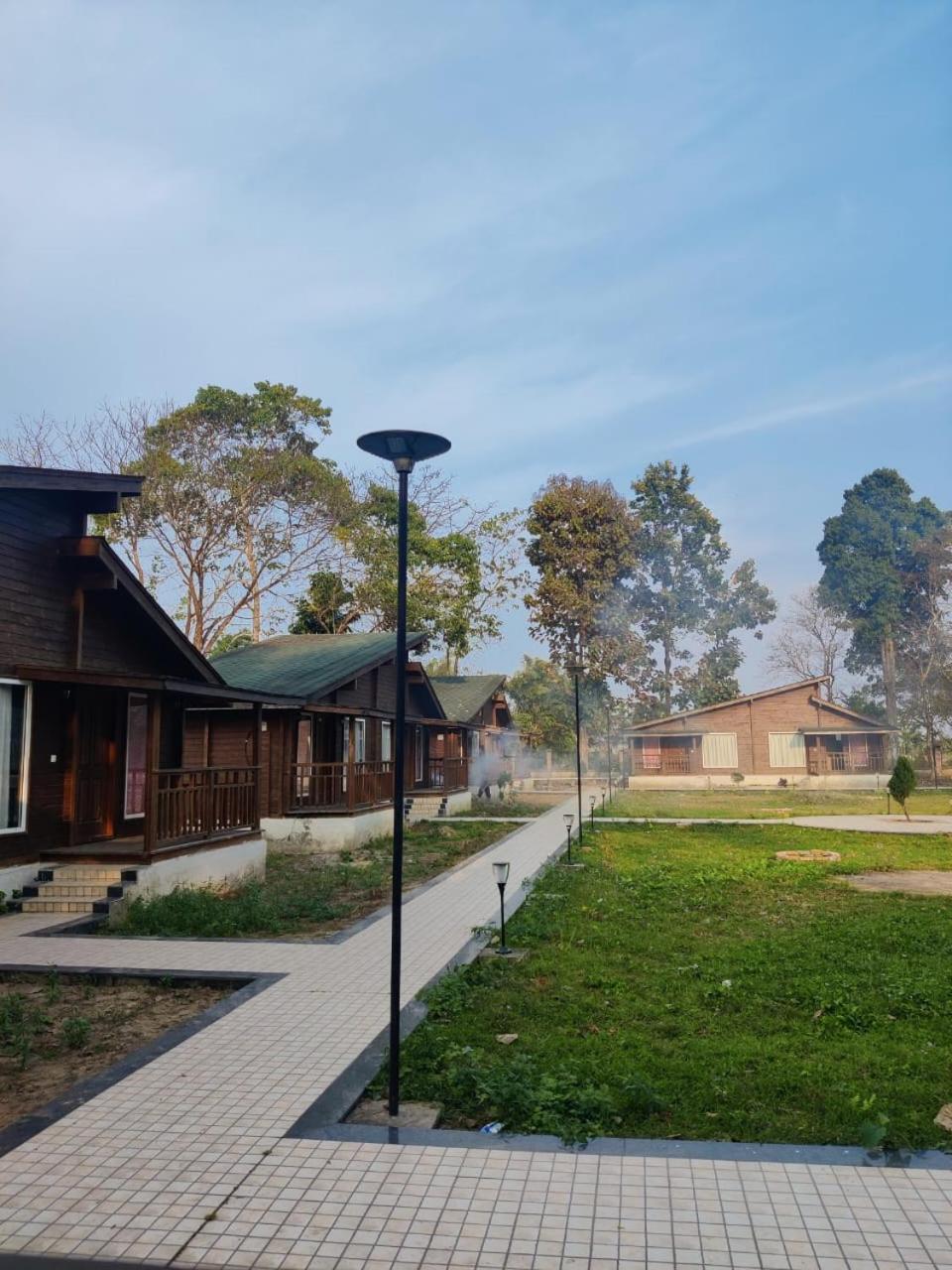 Jironi Resort Tezpur Buitenkant foto