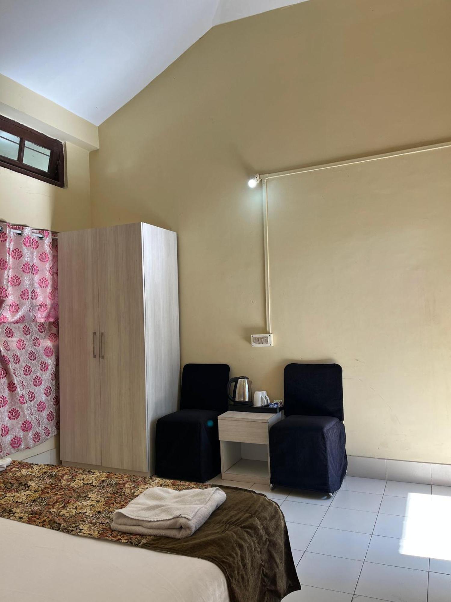 Jironi Resort Tezpur Buitenkant foto