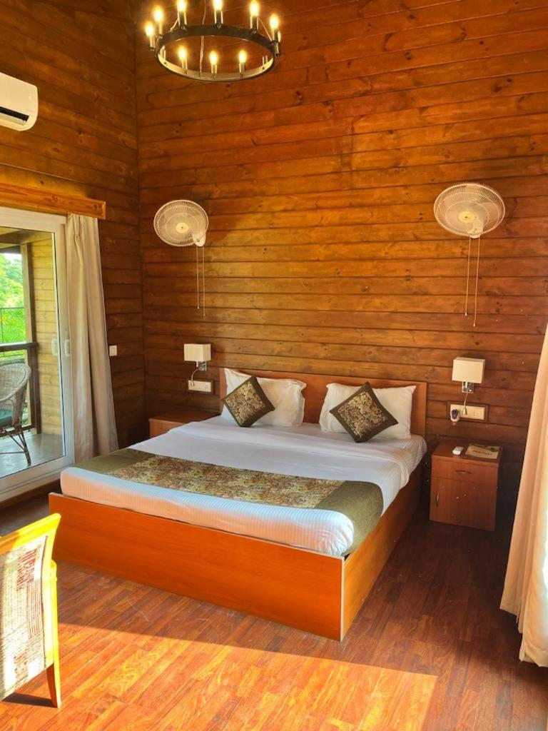 Jironi Resort Tezpur Buitenkant foto